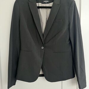 RW&CO. Elegant Black Suit Blazer